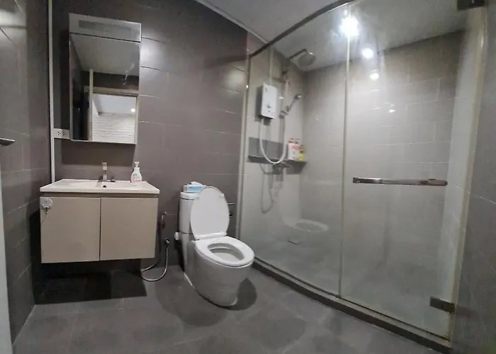 Cozy 1Bed 1 Bath Near Bts Punnawithi