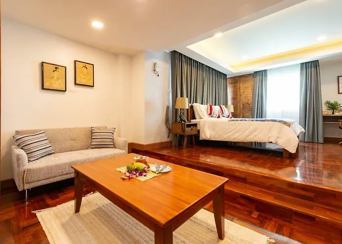 Maneeya Park Residence