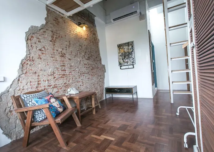 Rest Ari Boutique Hostel