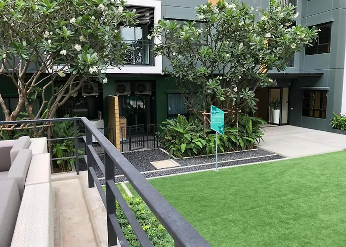 I Condo Sukhumvit 77 Green Space