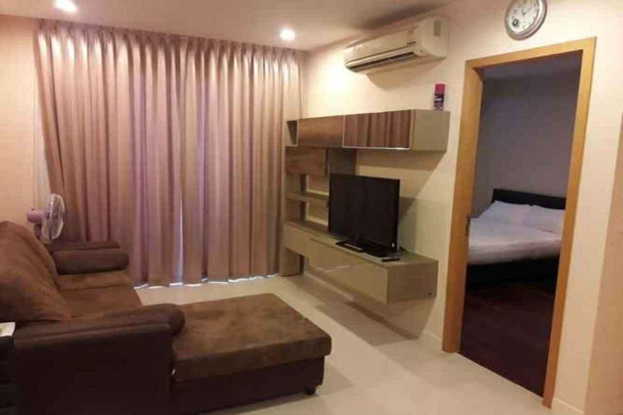 High Floor Near Petchaburi Mrt Bangkok