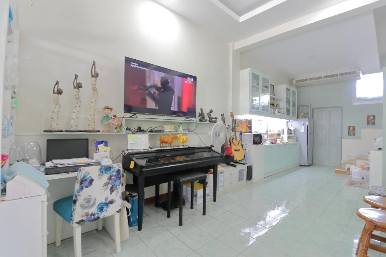 Saen Sabai Bangkok