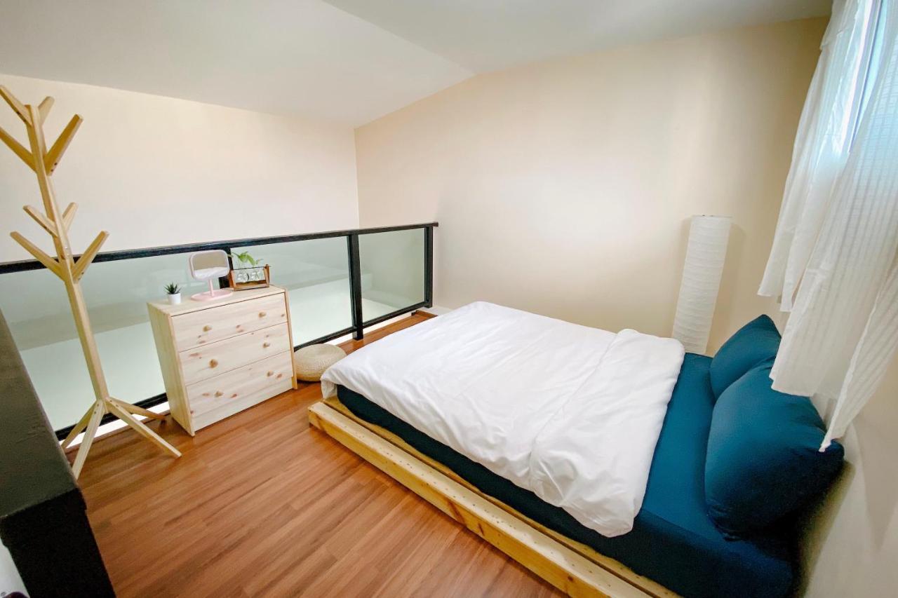 Small Space Cafe & Hostel *