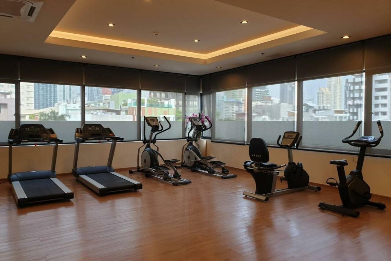 Cnc Residencia Hotel 4*