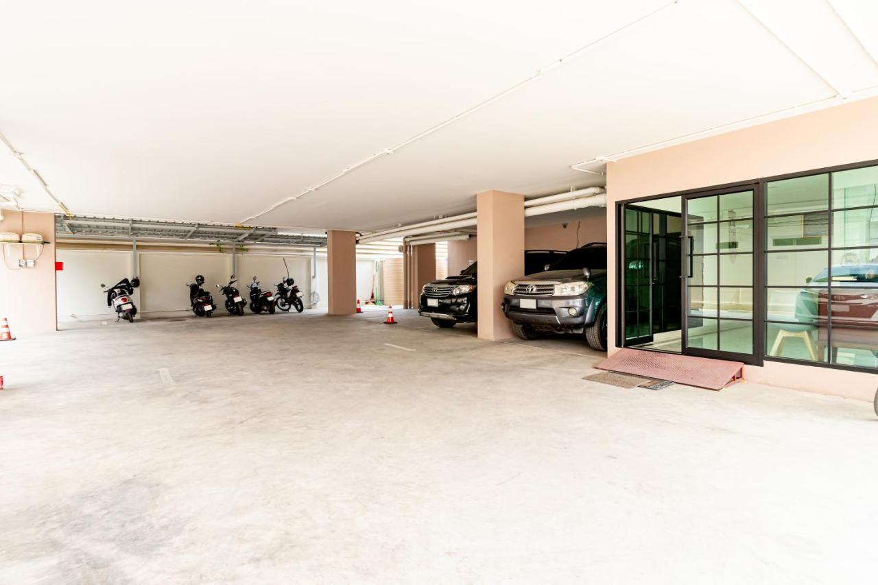 Hotel Bewish Bangphlat Bangkok