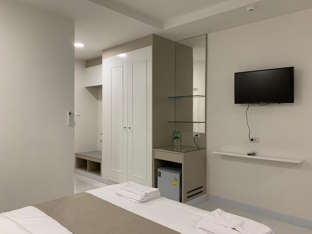 Khách sạn Icare & Bangkok
