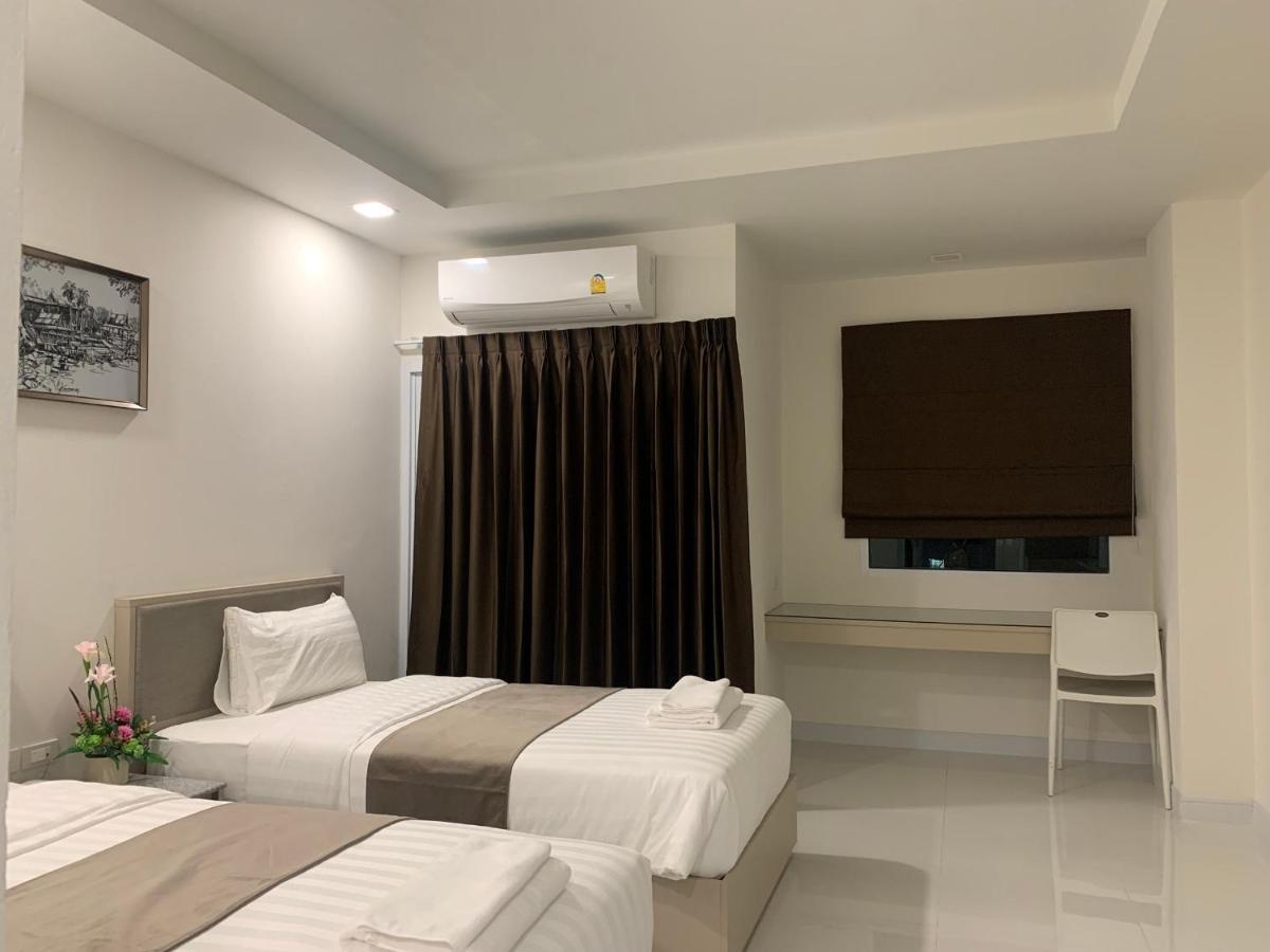 Khách sạn Icare & Bangkok