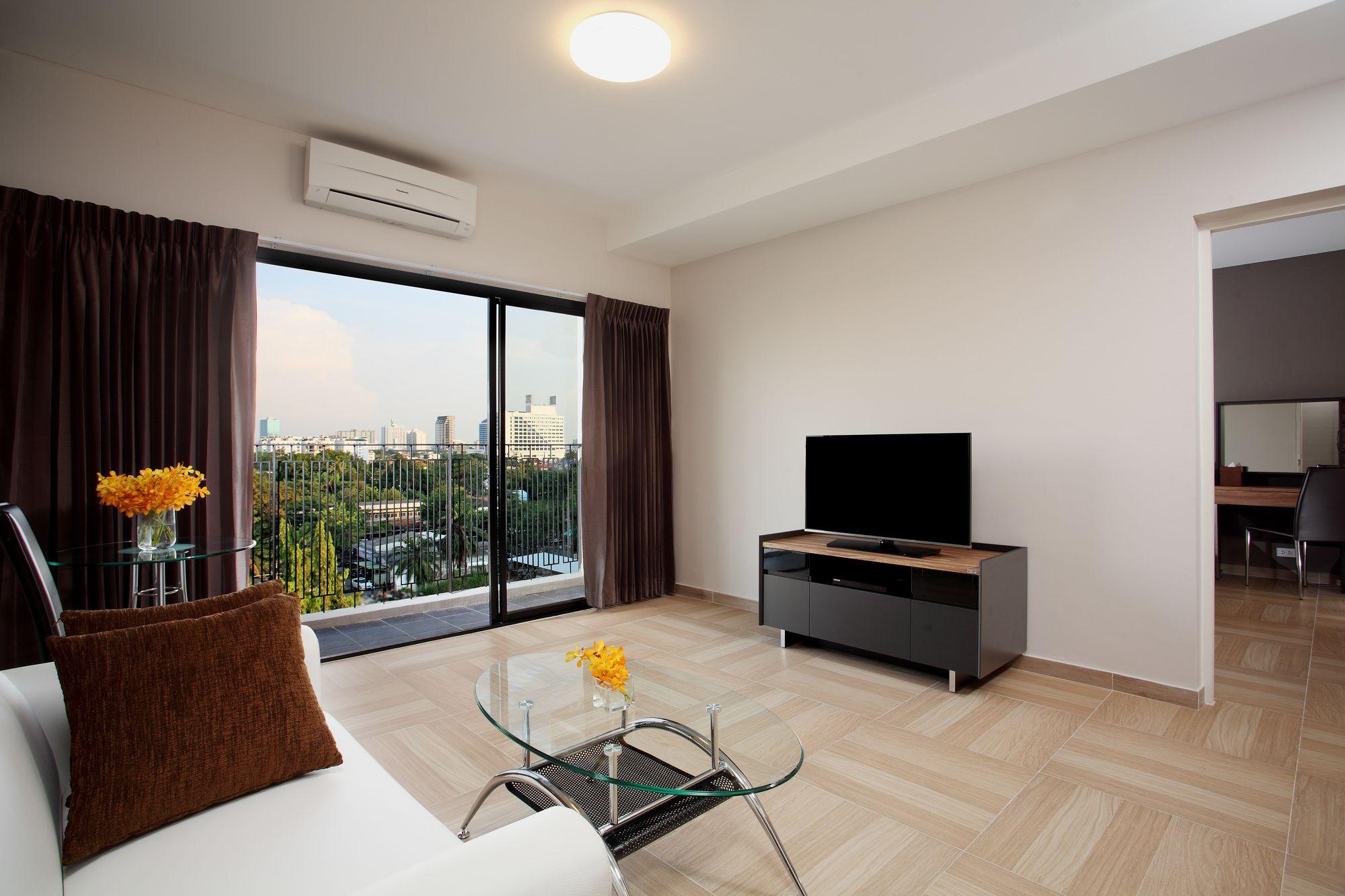Khách sạn Chiva - Sha Bangkok