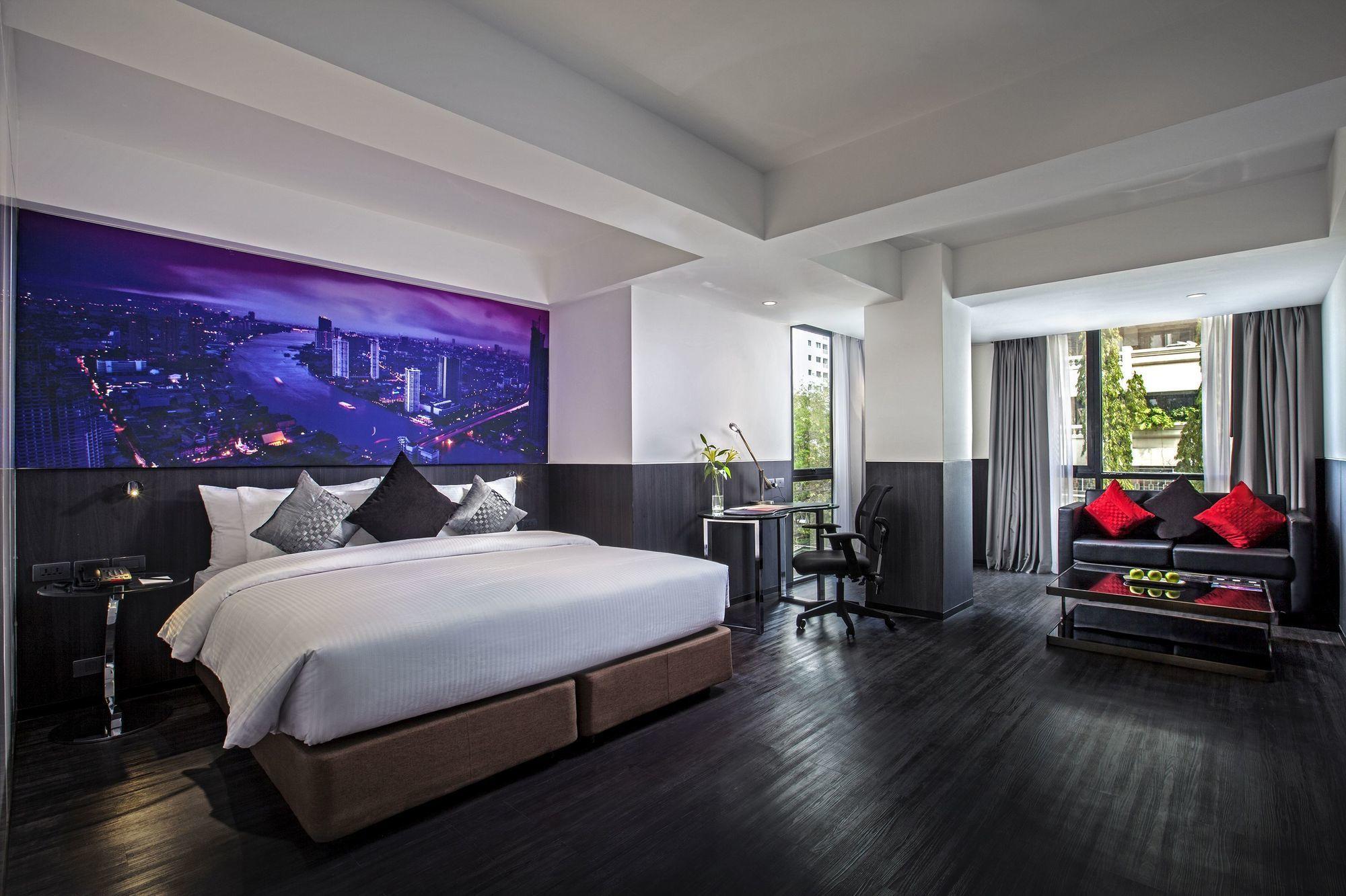 Khách sạn Galleria 12 Sukhumvit By Compass Hospitality 4*