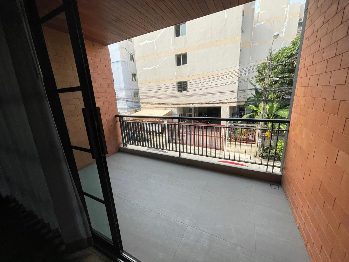 Khách sạn Loft122 *