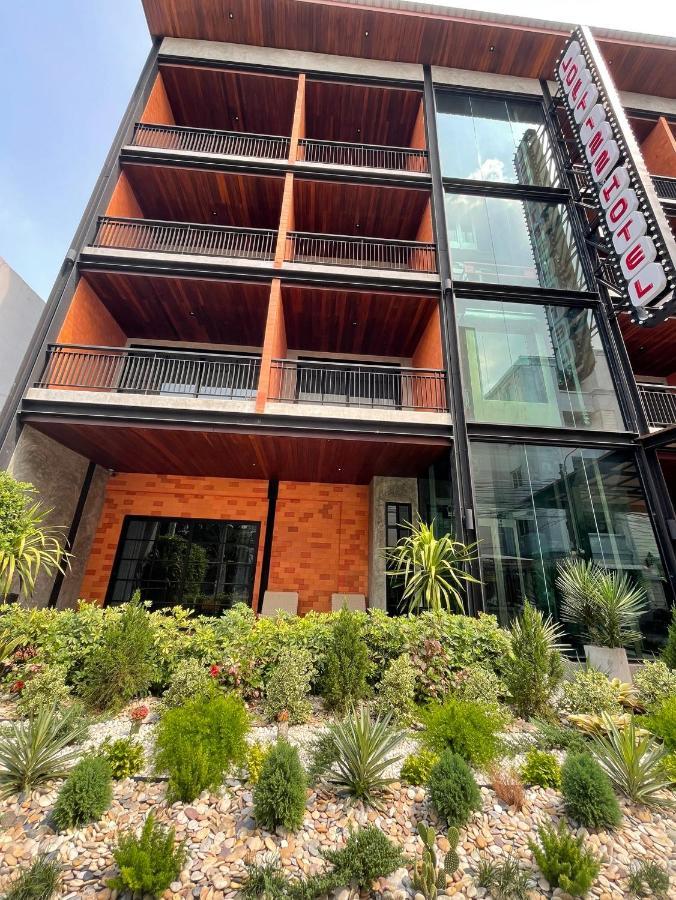 Khách sạn Loft122 *