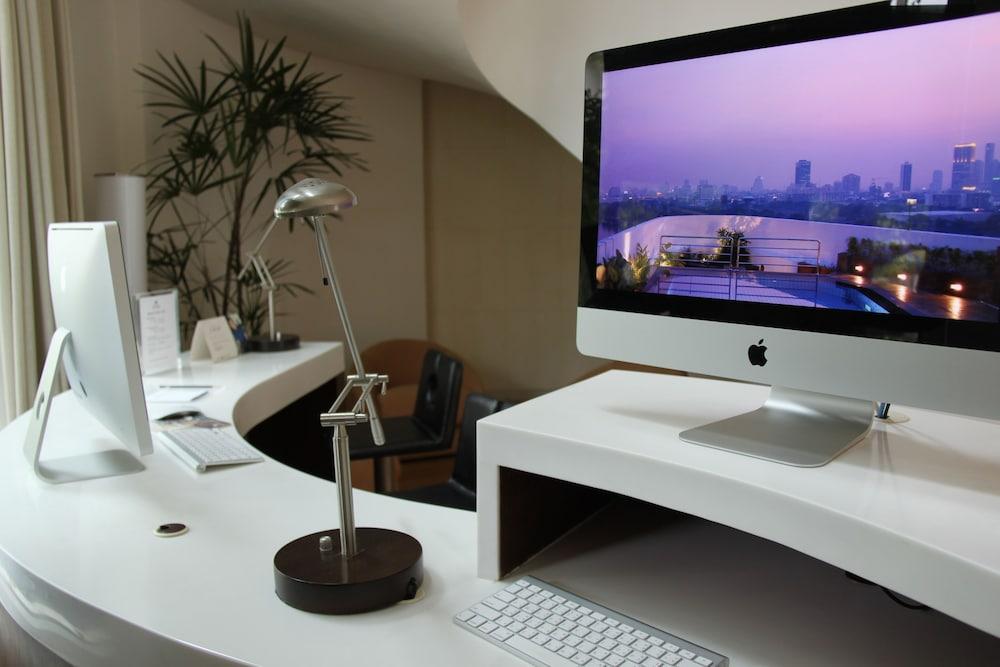 Park Plaza Sukhumvit 4*