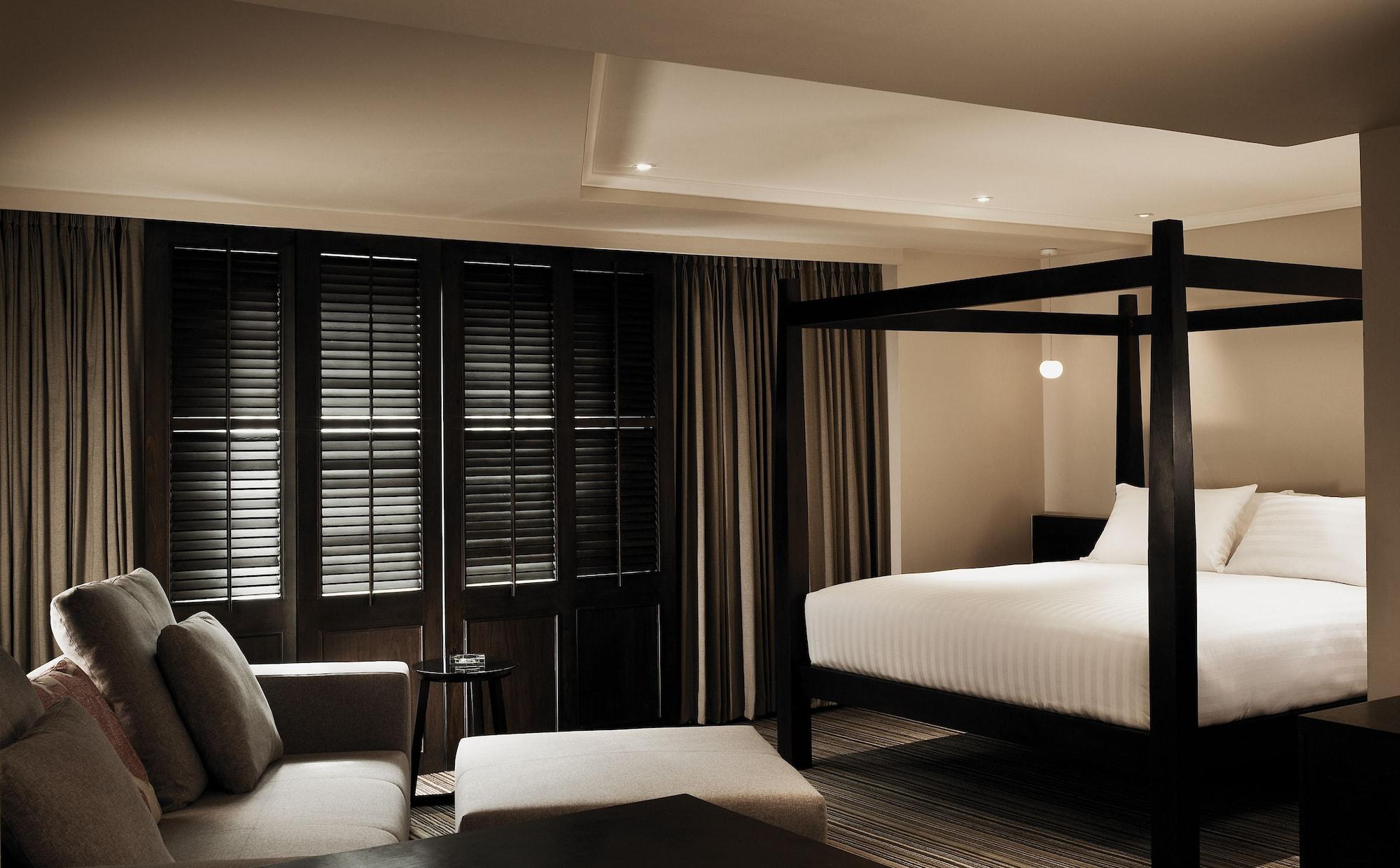 S15 Sukhumvit Hotel- Sha Extra