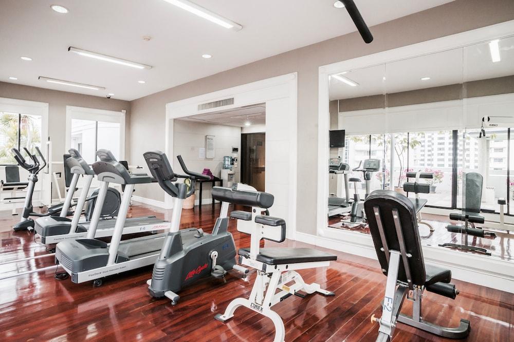 Hotell Parkroyal 4*