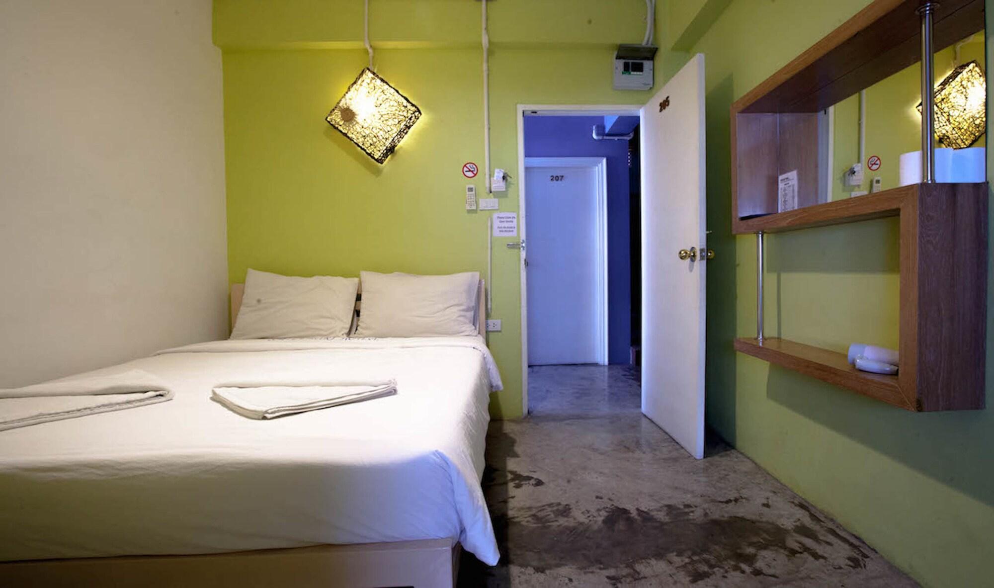 Hotel At Smile Oasis Banguecoque