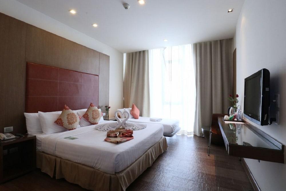 On8 Sukhumvit Nana Hotel