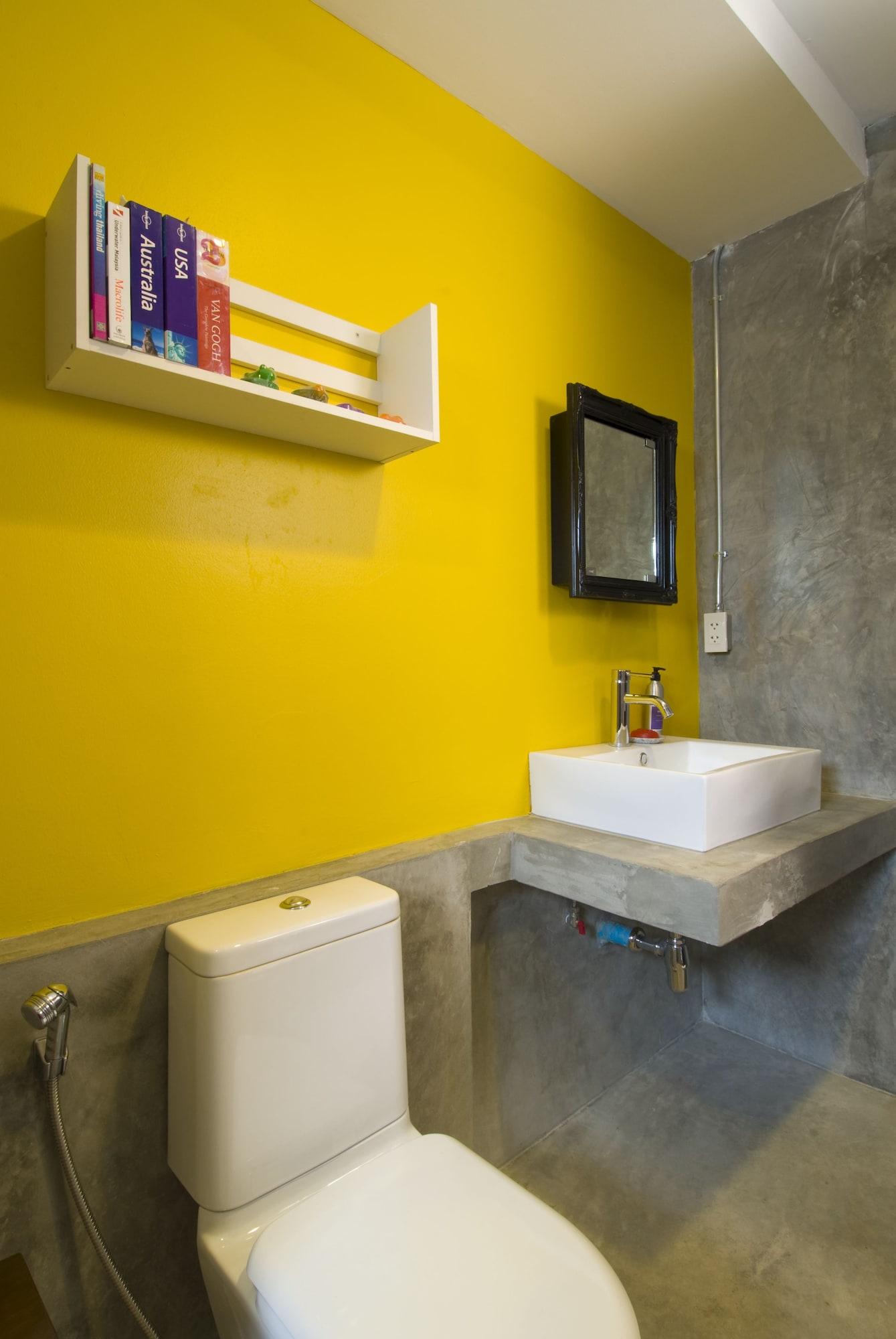 T Series Place Serviced Aparthotel Bangkok