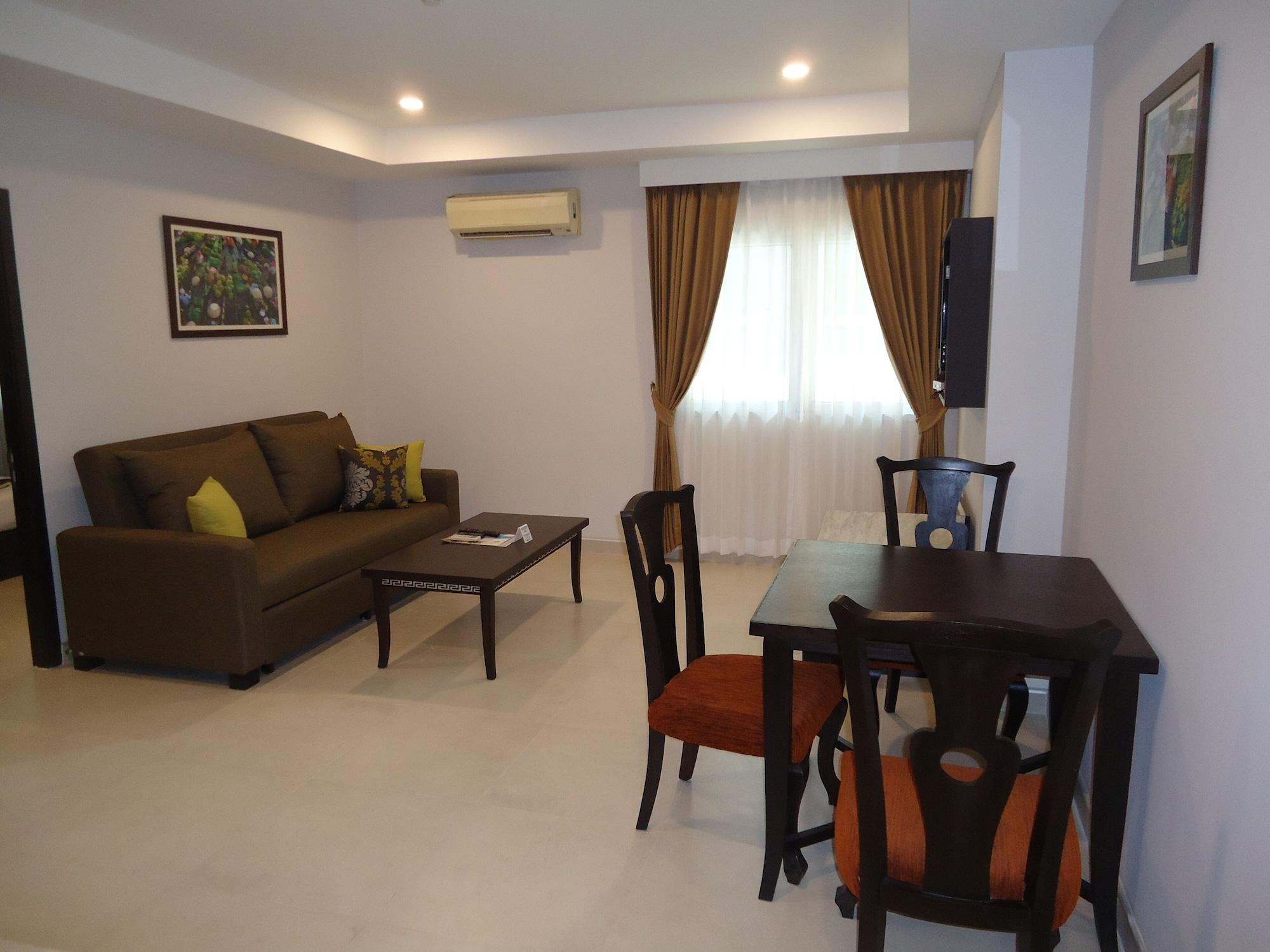 Club Mahindra Mac Boutique