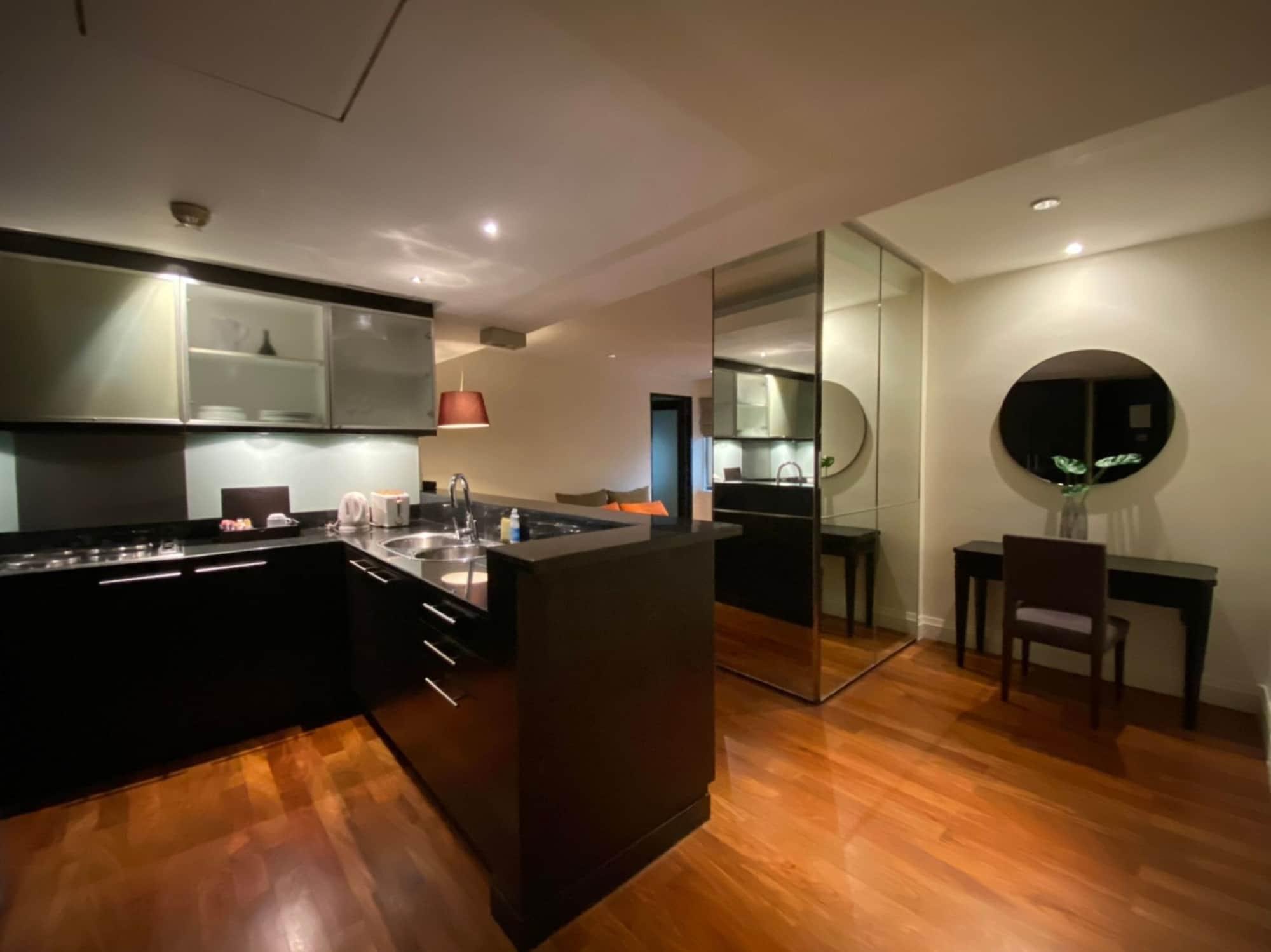 Hotel The Quarter Saladaeng By Uhg Bangkok