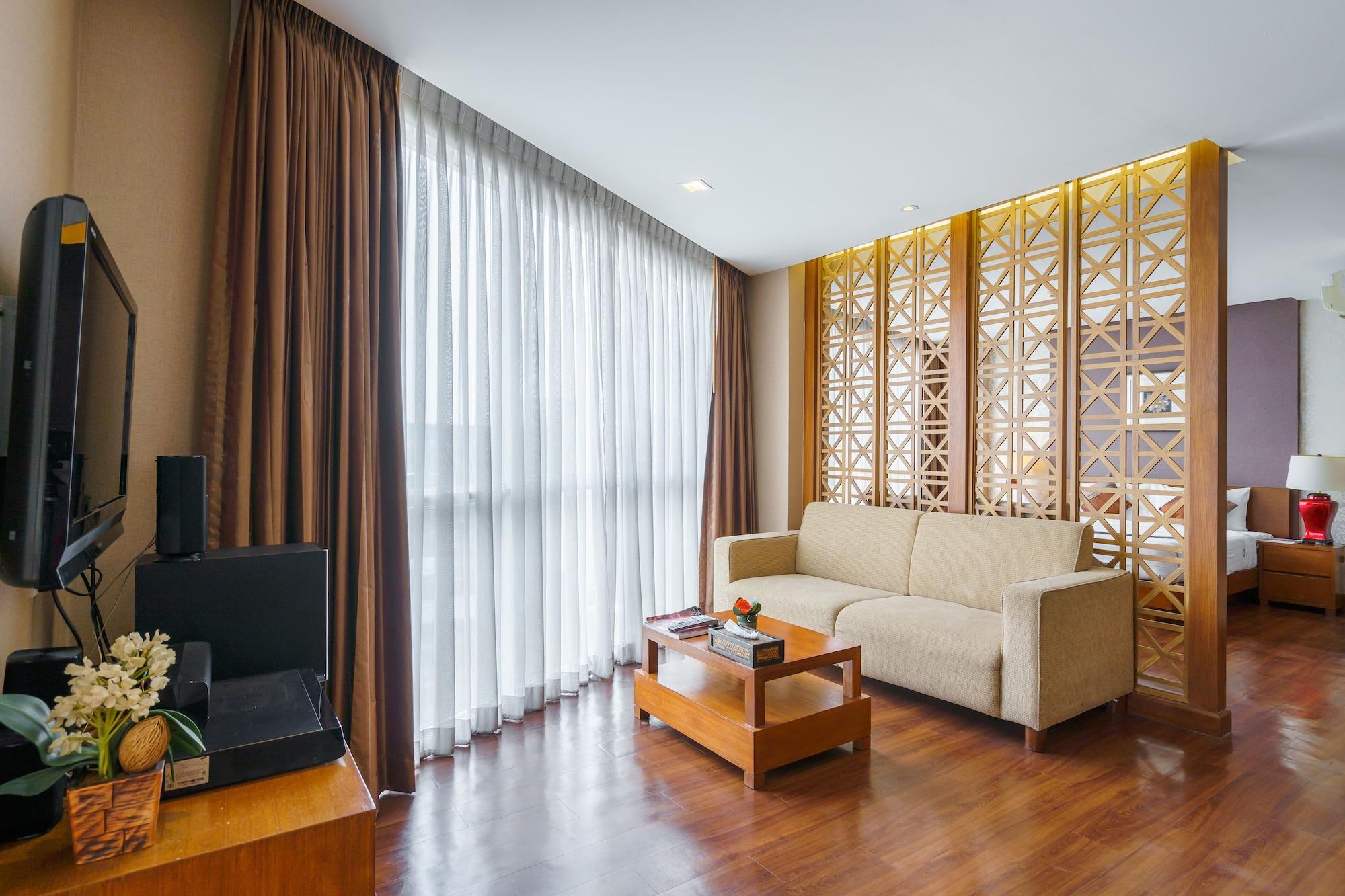 Khách sạn Lantana 3*