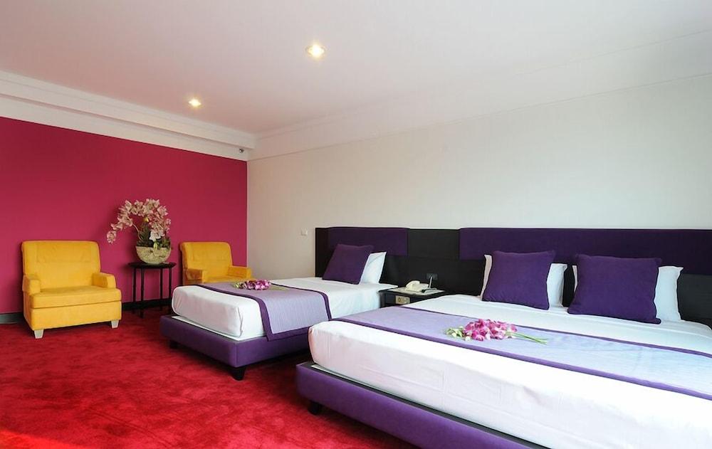 Karnmanee Palace 4*