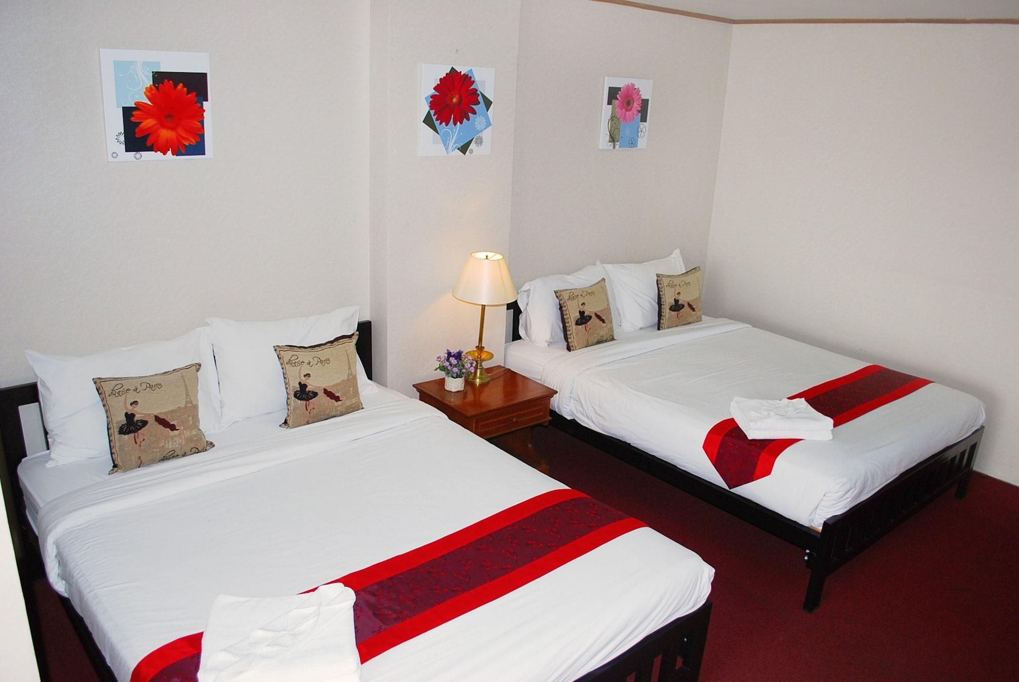 Aparthotel Witchuwan Apartel 3*