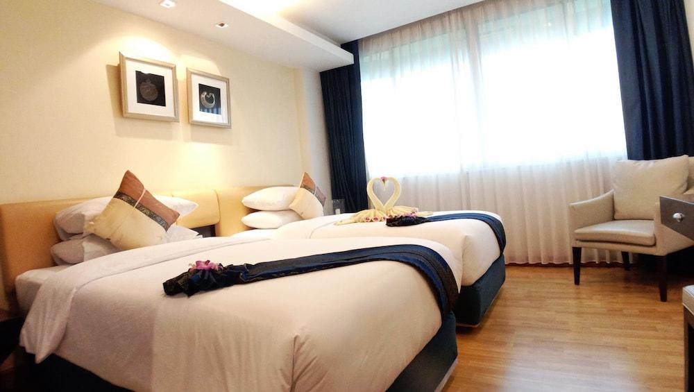 Hotel Centre - Sha Extra 4*