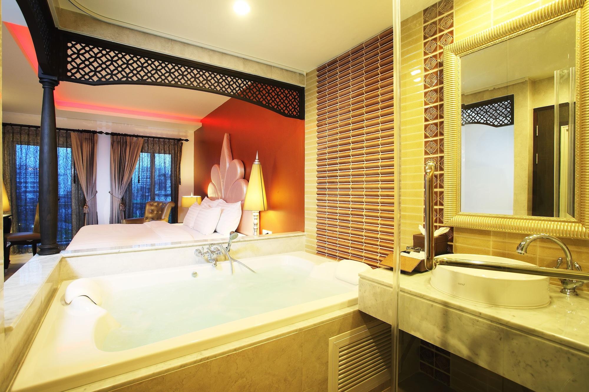 Hotel Chillax 4*