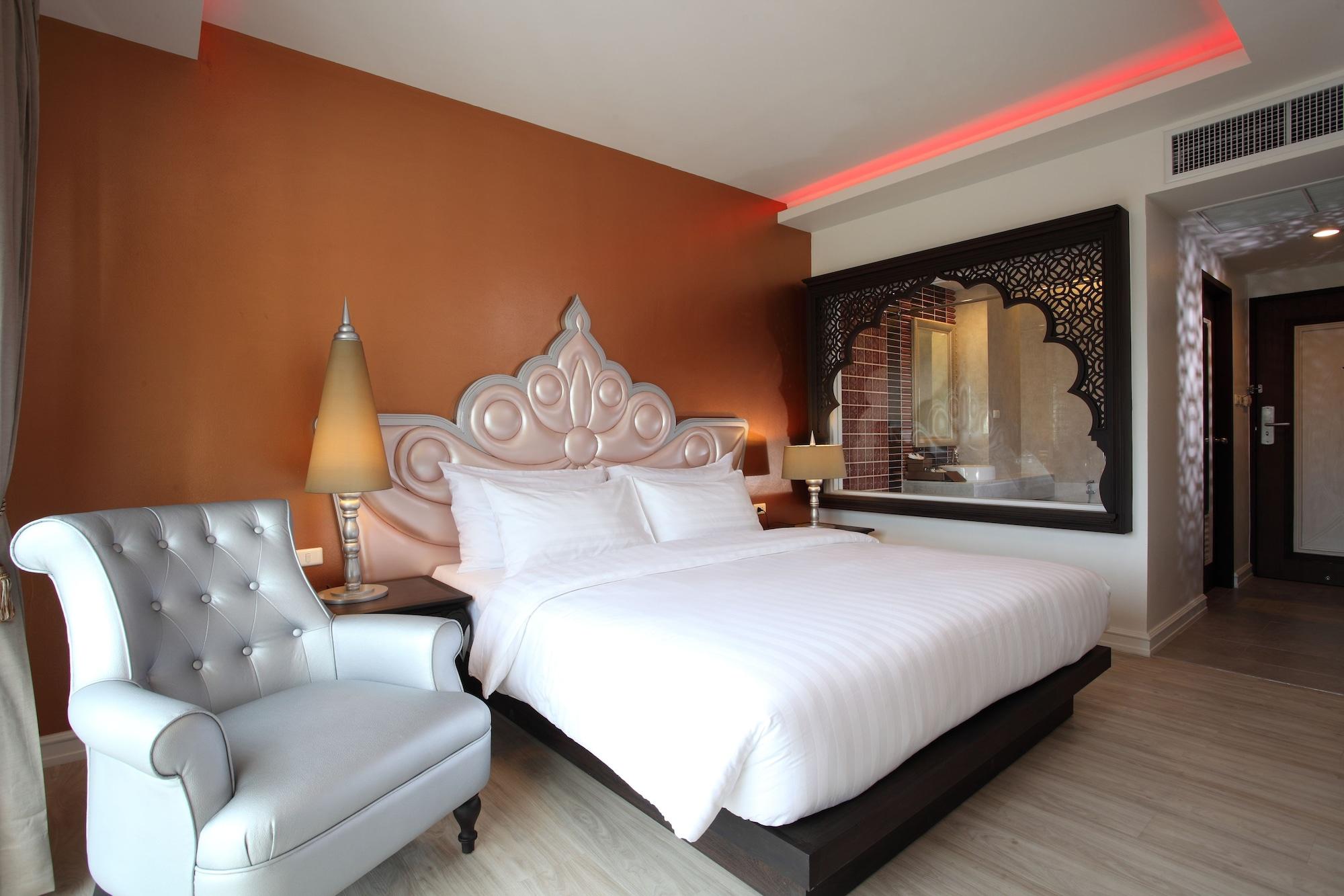 Chillax Hotel 4*