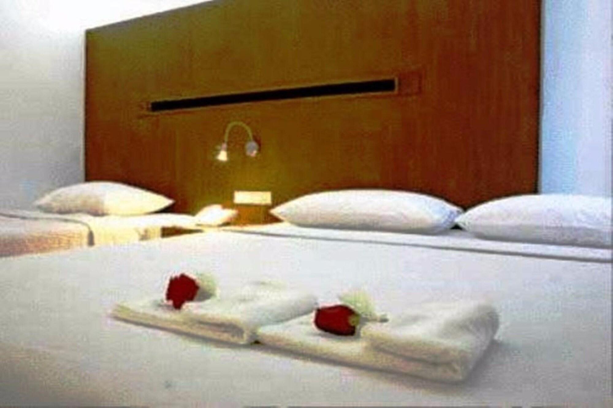 Khurana Inn