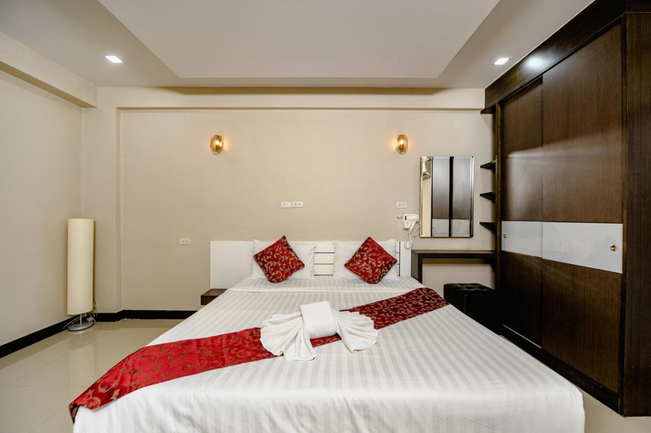 Hotel Gold Airport