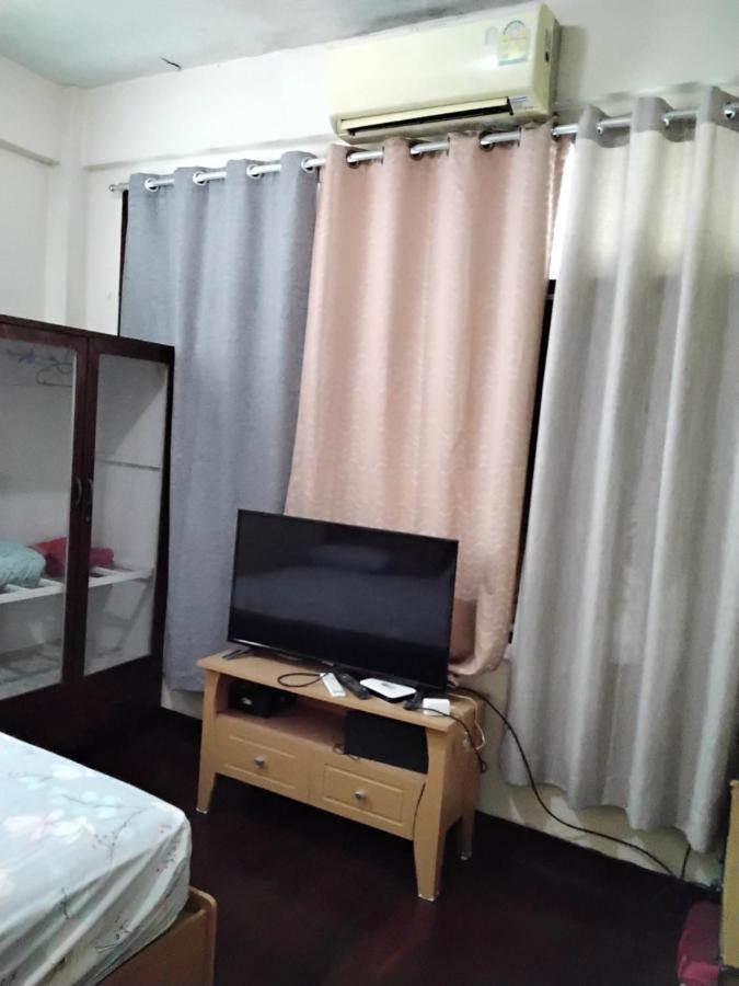 Danee Hostal *