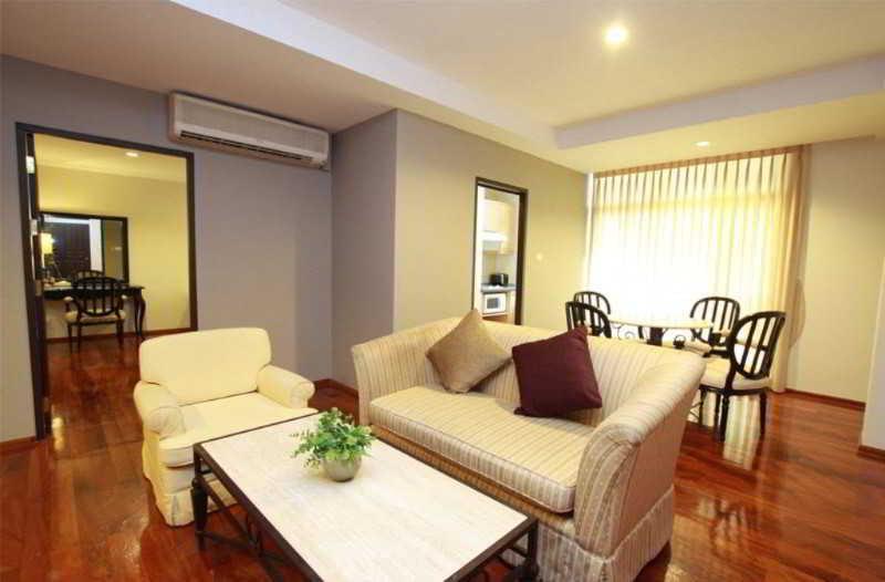 Apartahotel Asoke Sukhumvit By Uhg Bangkok