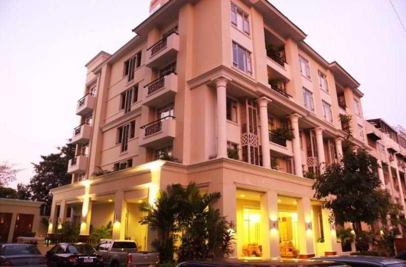 Apartahotel Asoke Sukhumvit By Uhg