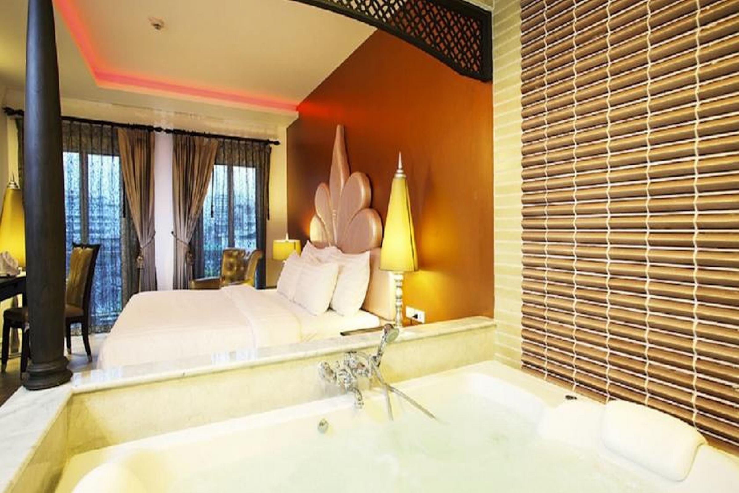 Chillax 4*