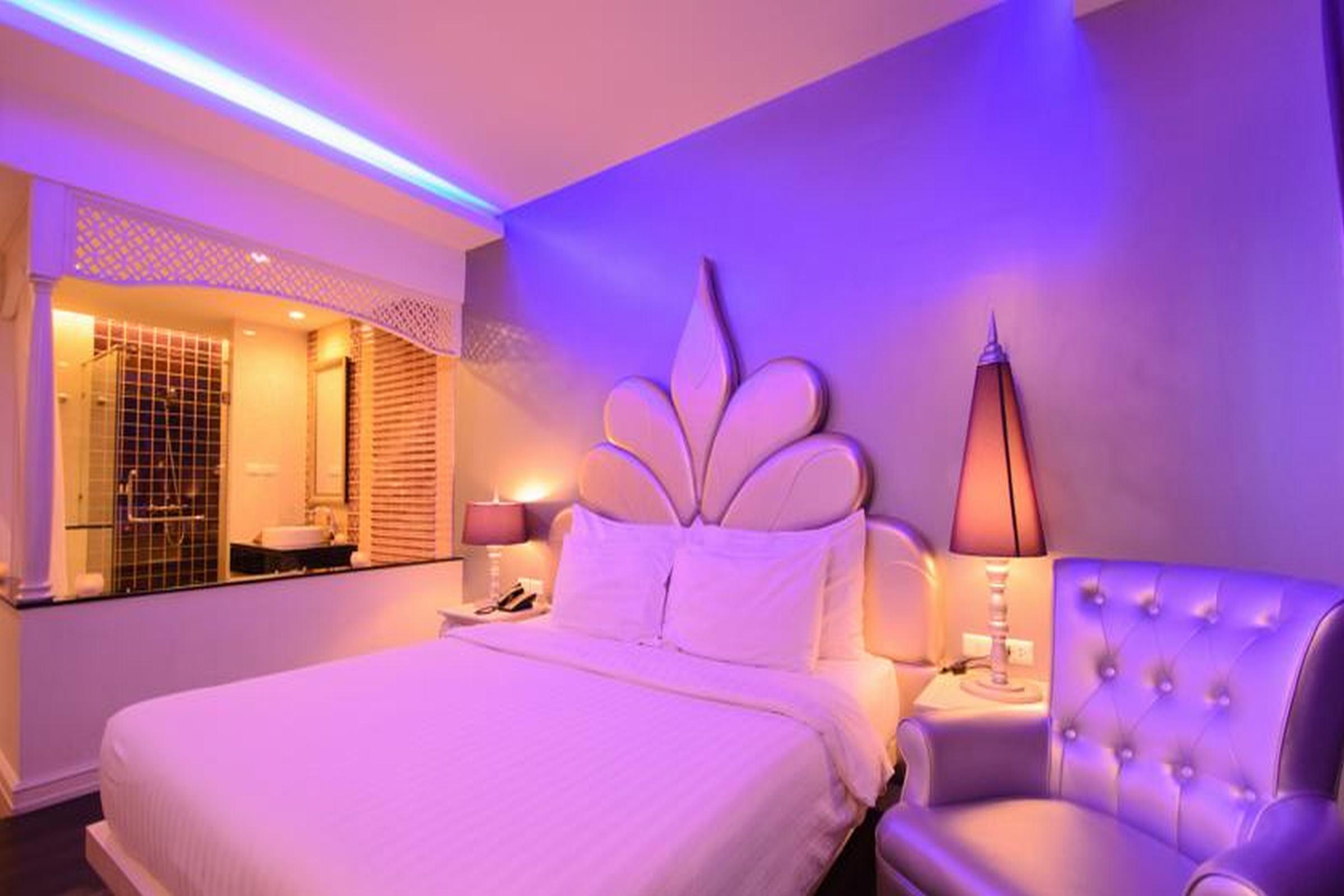 Chillax Hotel
