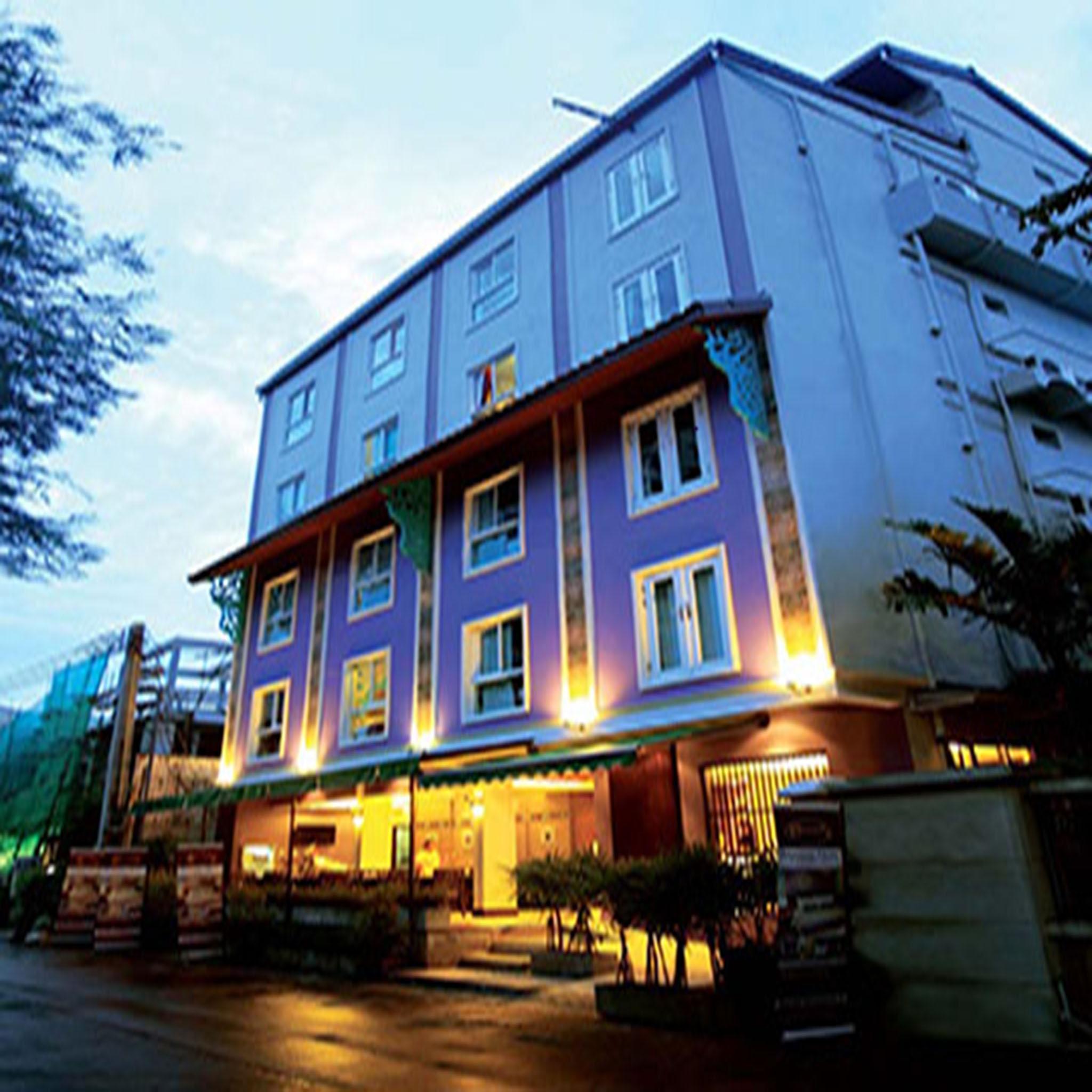Sawasdee @ Sukhumvit Soi 8 Bangkok