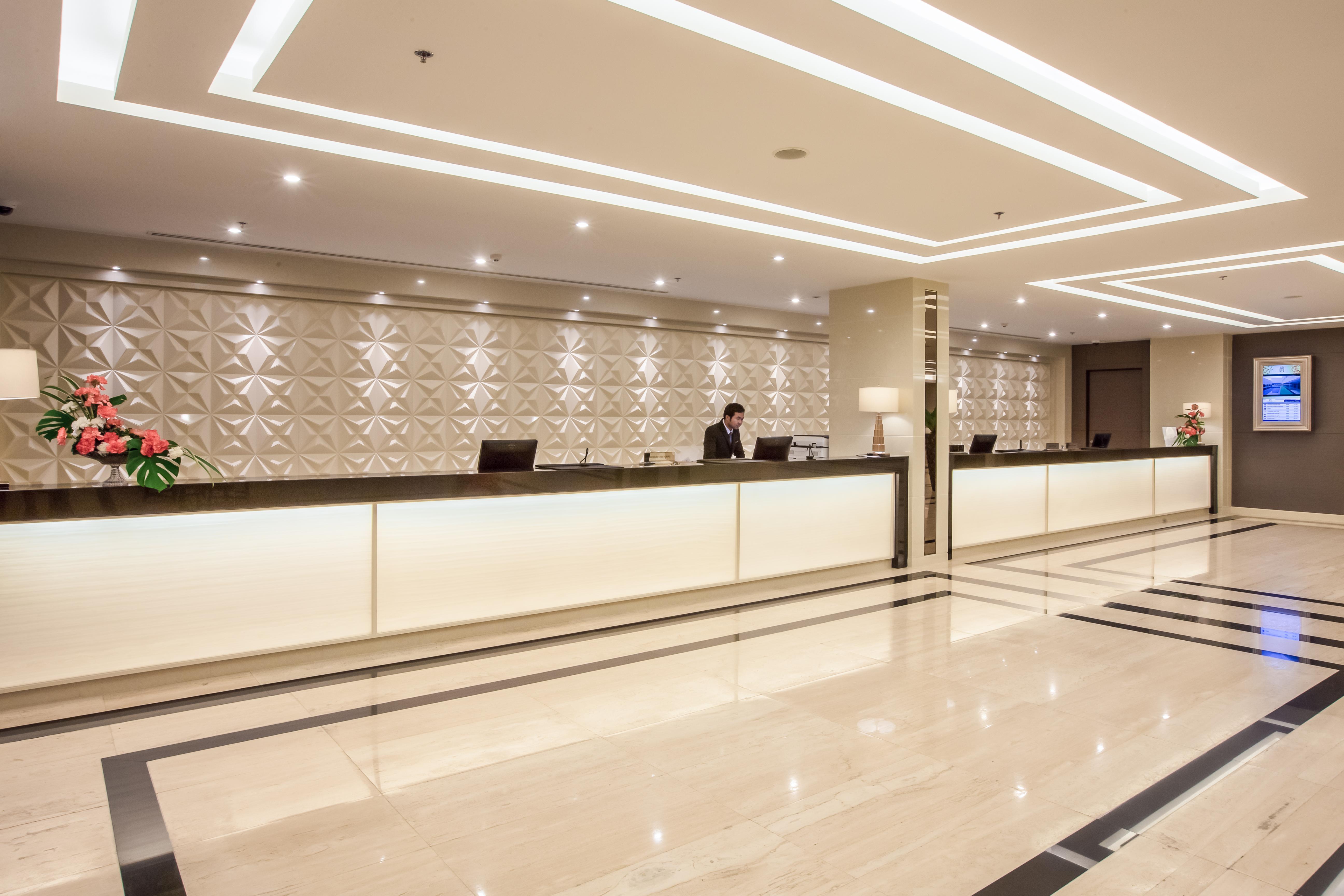 Mandarin Managed By Centre Point Hotell 4*
