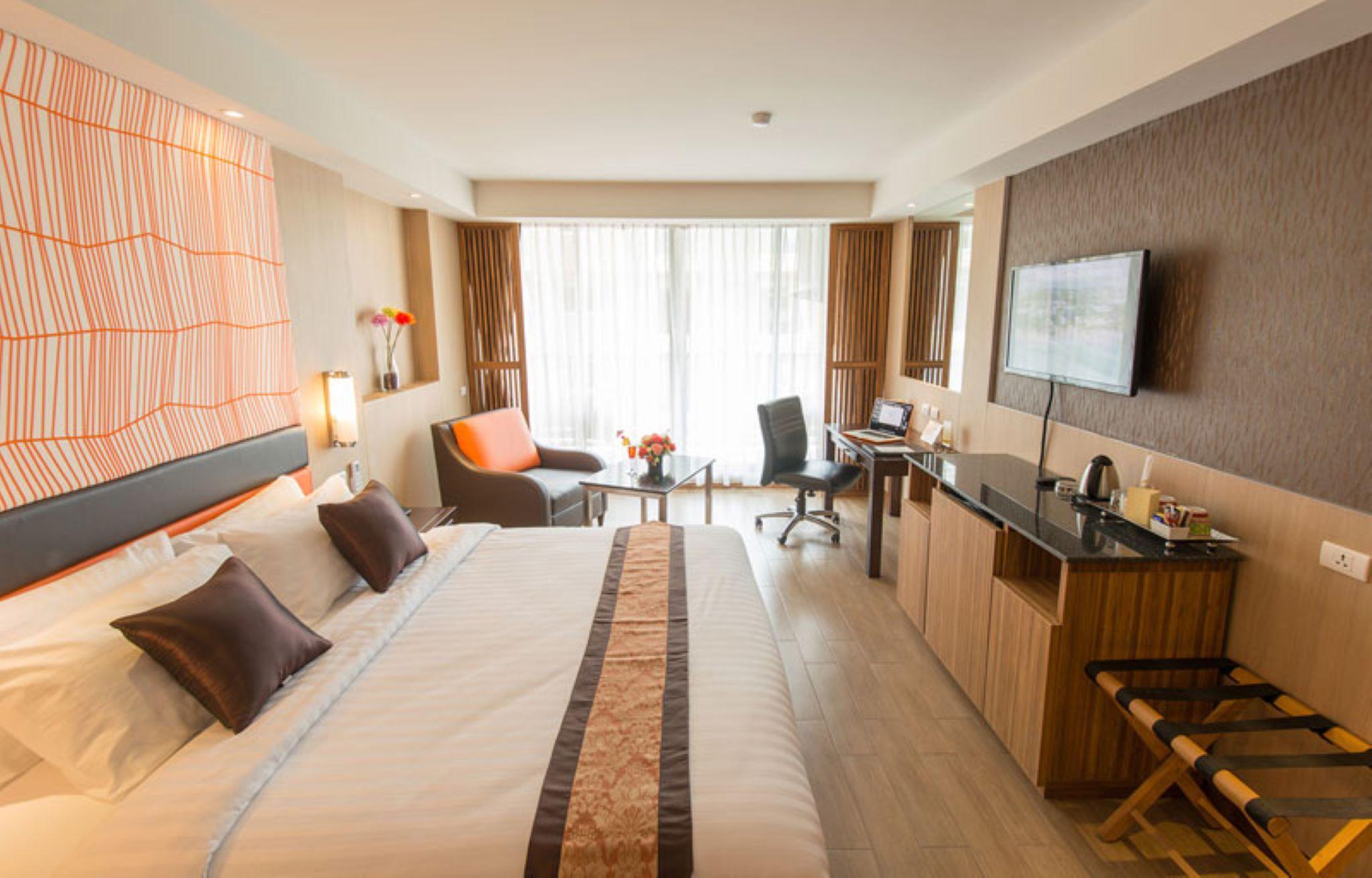 Dynasty Grande 4* Bangkok
