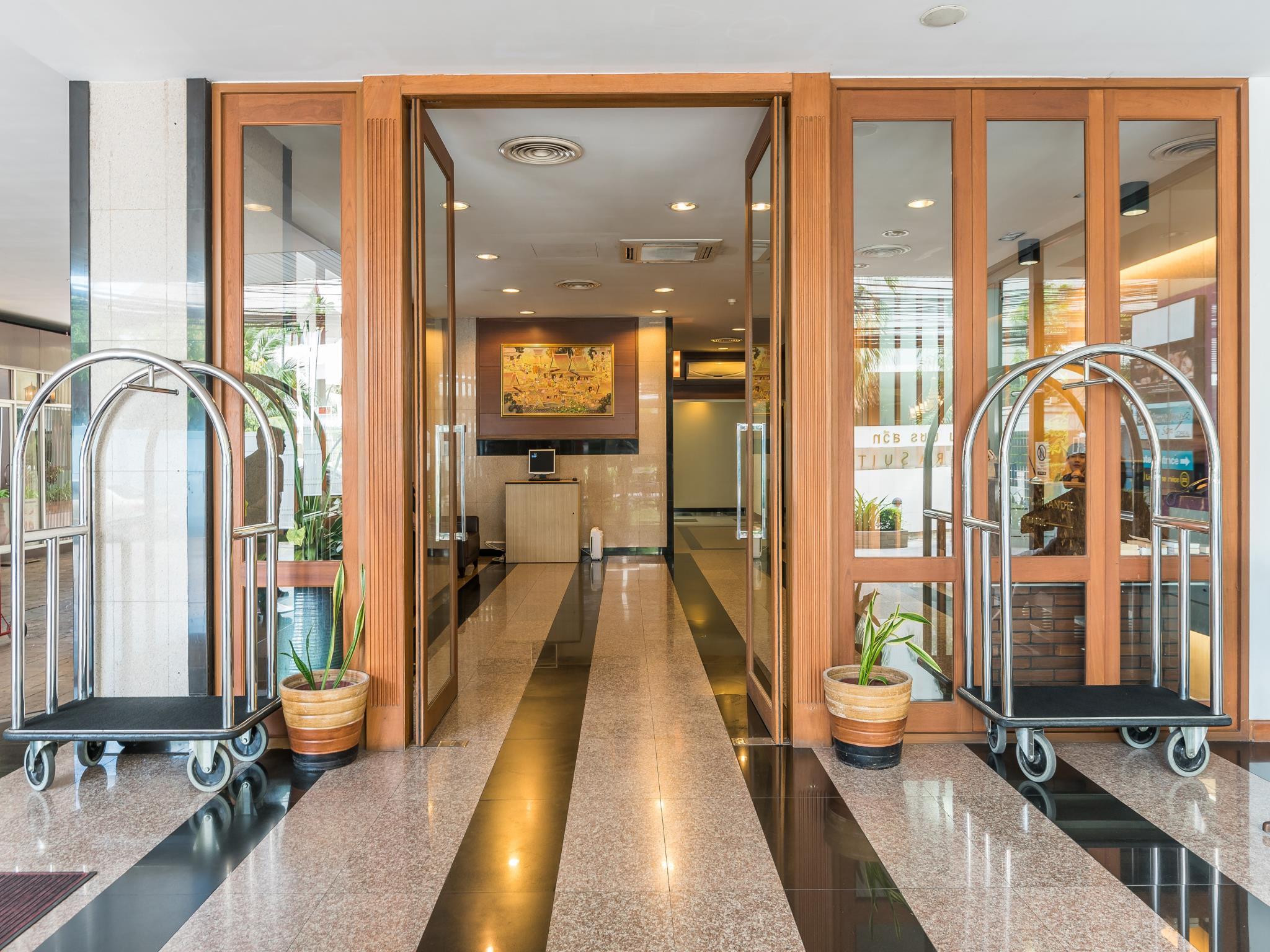 Hotel Dynasty Grande