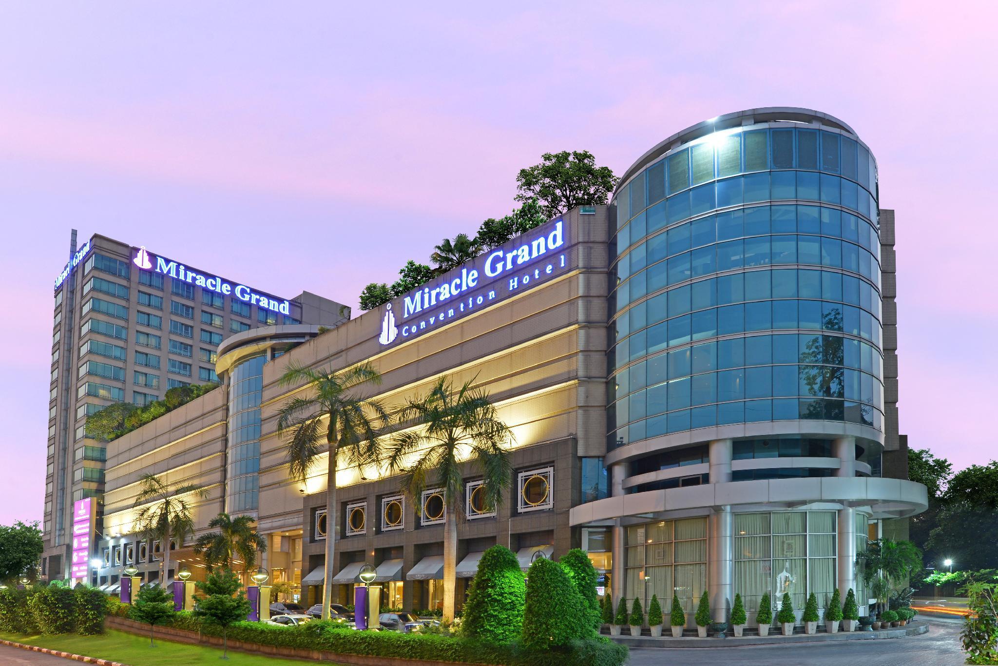 Miracle Grand Convenciones Hotel 4*