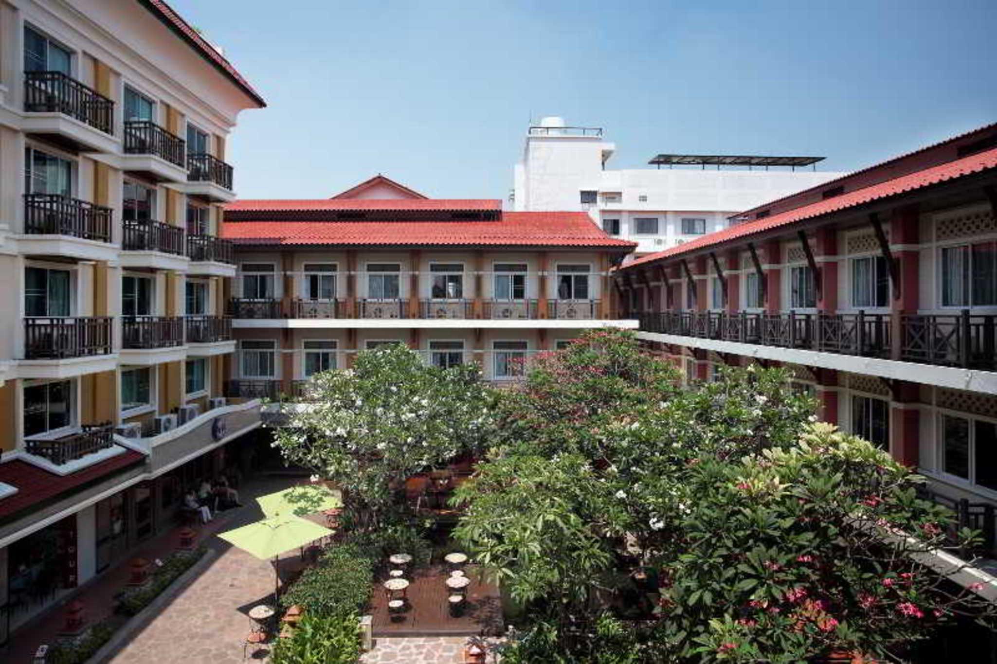 Herberg Rambuttri Village Plaza 3*