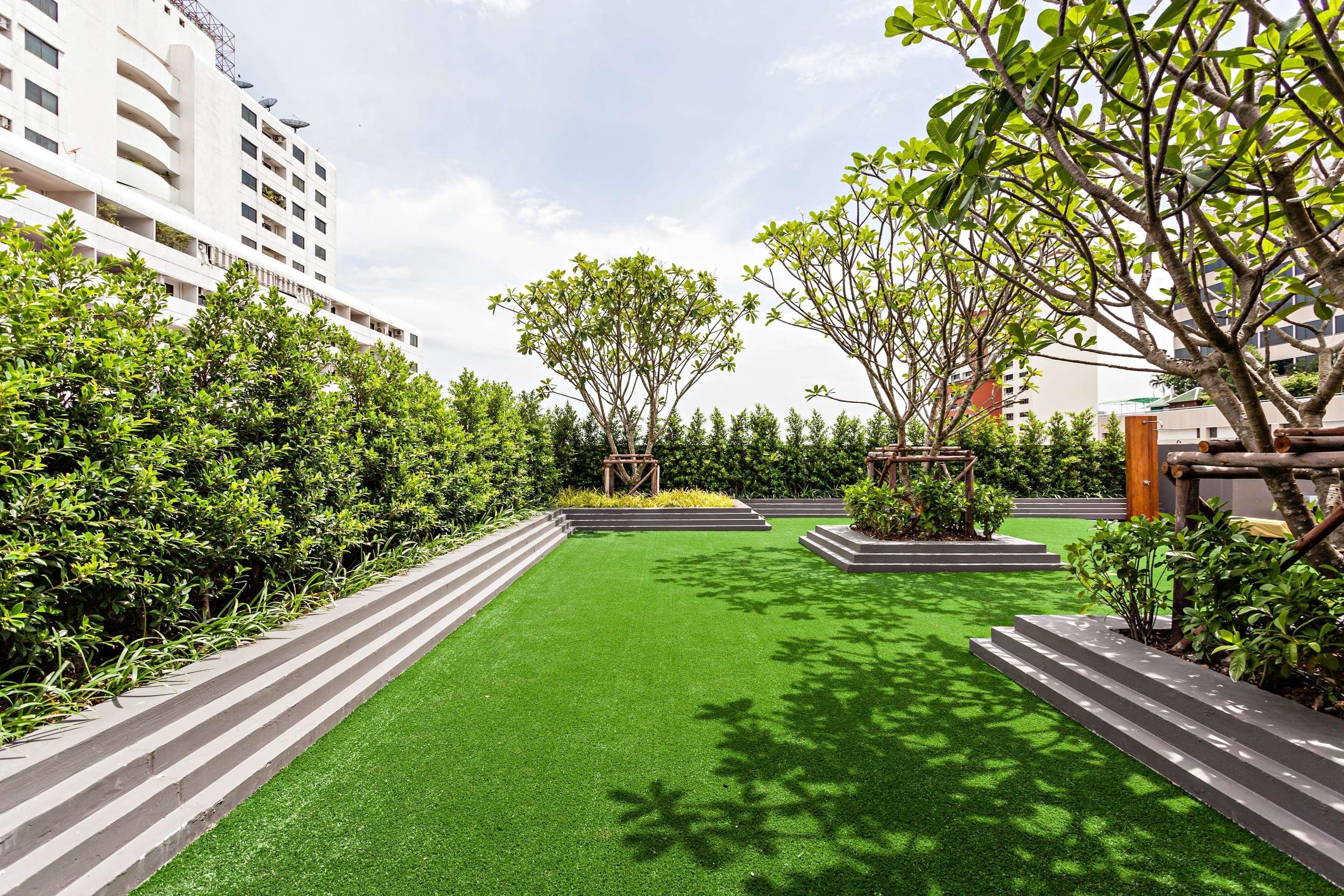 Hyatt Place Sukhumvit 1 4*