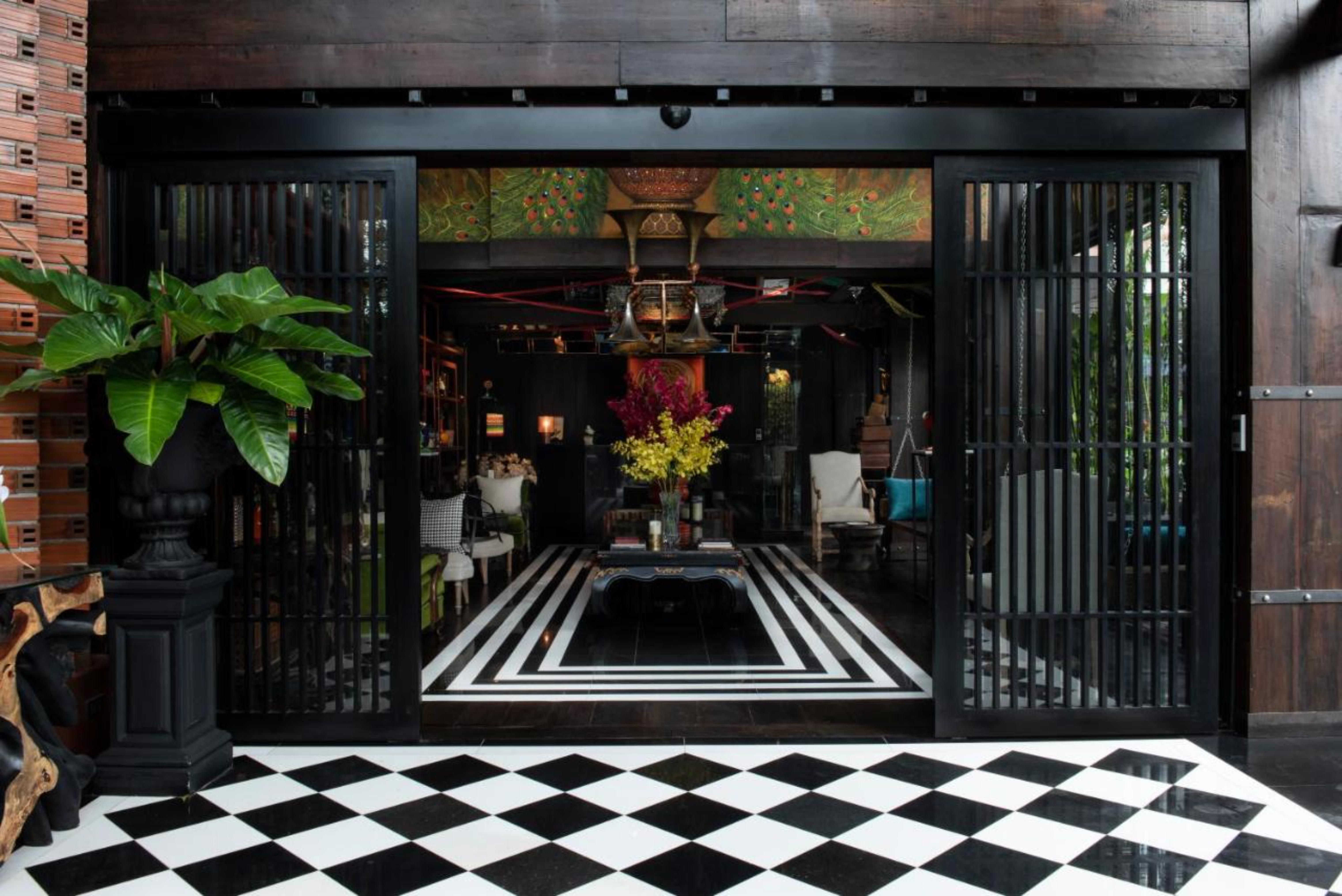 Dhevi Hotell 3*