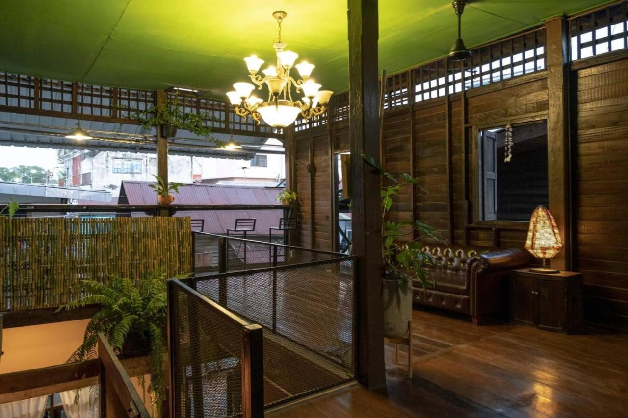 Non House บ้านนอนโฮสเทล Vandrerhjem