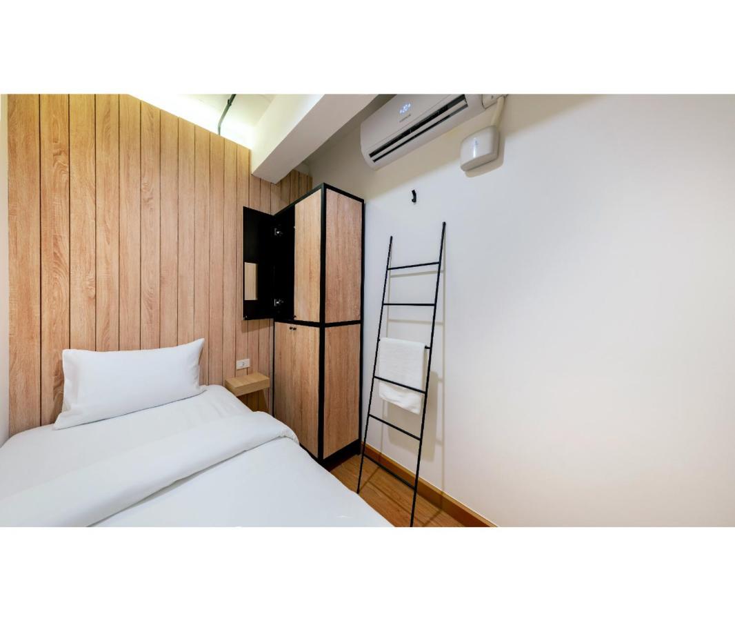 Siam Subway Hostel&café Bangkok