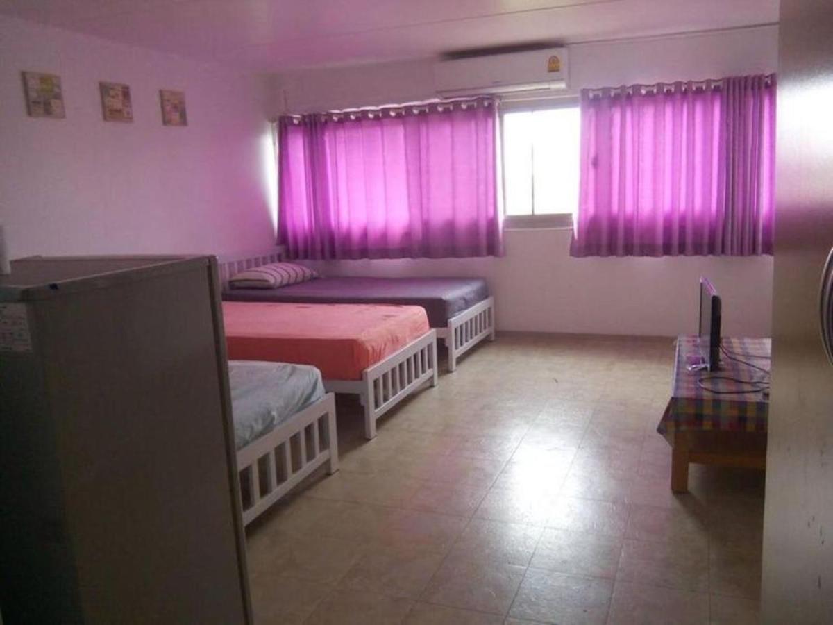 In Bb - Thailand Taxiapartment