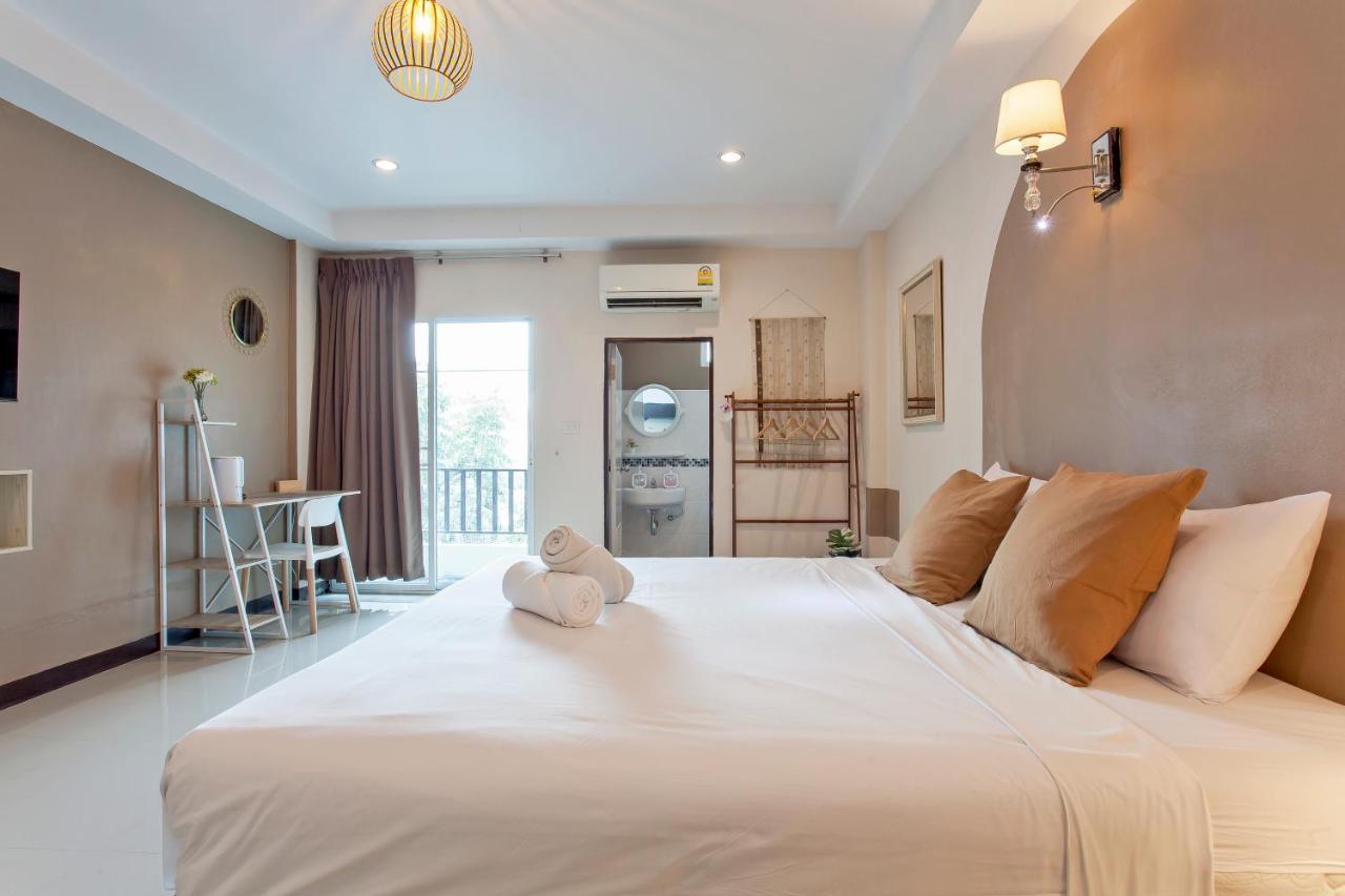 Albergue Cozzi By Grand Airport