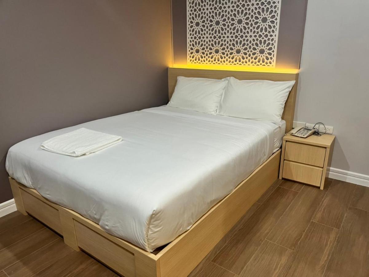 Khách sạn Anwari