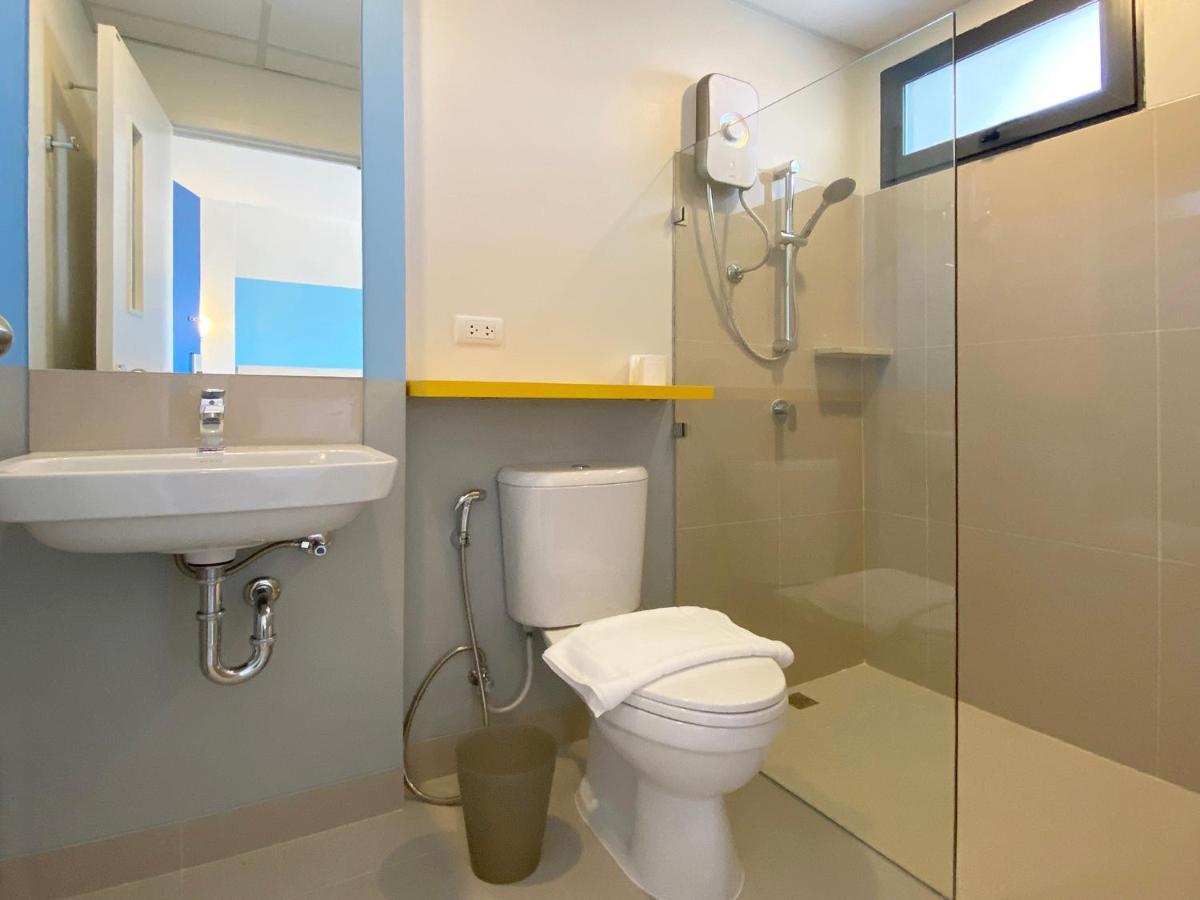 Hotell Hop Onnut Station 2*
